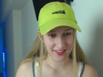 cosplay cam girl adellqueen image #1984359