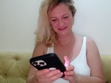 webcam girl kiradivine capture image #3159285