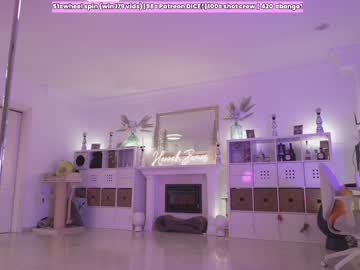 cosplay cam girl hannahjames710 image #5752897