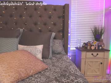 cosplay cam girl theashleydaniels image #1258542