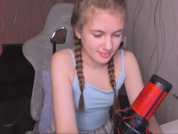 cosplay cam girl kylie_mine image #2995766