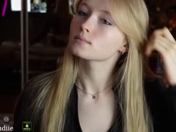 cosplay cam girl bestblondiiecb image #6161627