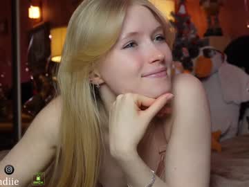 cosplay cam girl bestblondiiecb image #6327071