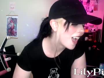 cosplay cam girl lilypixel image #3606325