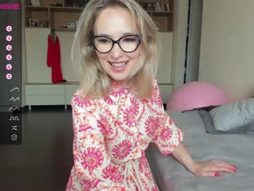 cosplay cam girl emilymilf__ image #4646066