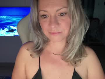 cosplay cam girl kiradivine image #2449736