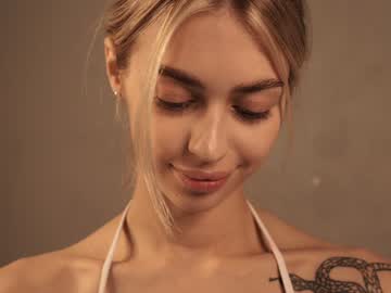 cosplay cam girl cuteelsa_ image #4850663