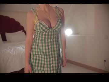 webcam girl chillwithkira capture image #2334092