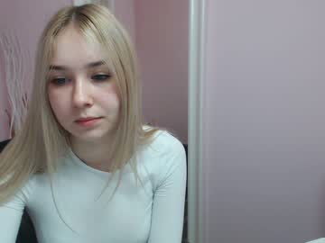 cosplay cam girl lila_page image #1162807