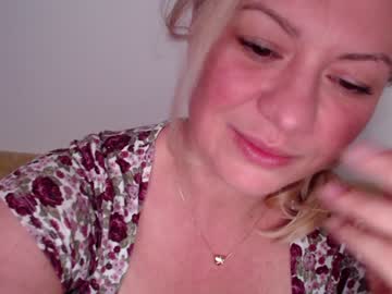 webcam girl kiradivine capture image #2747469