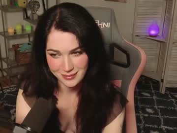 cosplay cam girl evelynclaire image #5999818