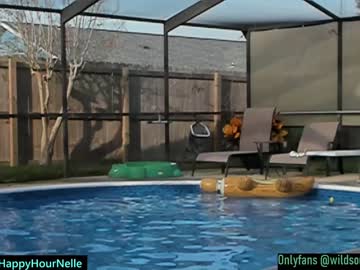 cosplay cam girl nellebeachgirl image #5889243