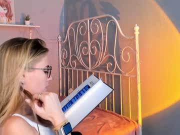cosplay cam girl linellali image #2540023