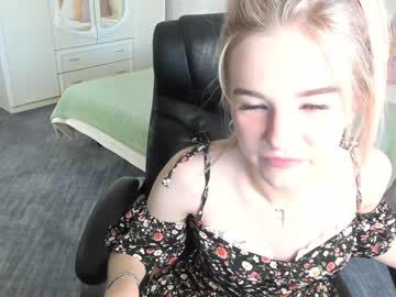 cosplay cam girl milliebraun image #2395948