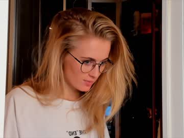 cosplay cam girl linellali image #2749203