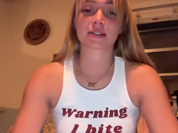 cosplay cam girl clairethompsonn image #7019165