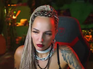 monicamaxwel cosplay cam