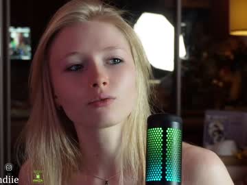 cosplay cam girl bestblondiiecb image #6089983