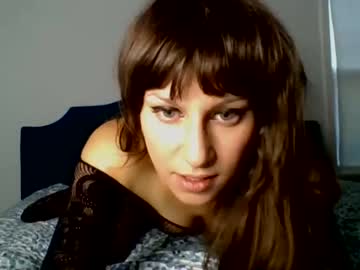 artmodel_isla cosplay cam