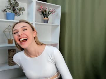 zoieburton cosplay cam