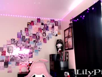 cosplay cam girl lilypixel image #4456337