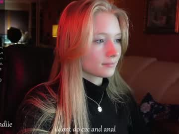 cosplay cam girl bestblondiiecb image #3911568