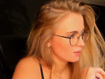 cosplay cam girl linellali image #2923101