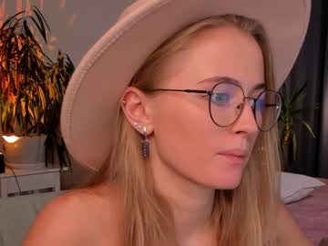 cosplay cam girl linellali image #2770734
