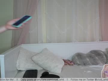 webcam girl vivid_whit capture image #3120199