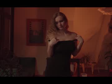 webcam girl chillwithkira capture image #2087388
