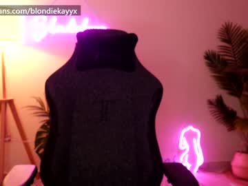 cosplay cam girl blondiekayy image #1187832