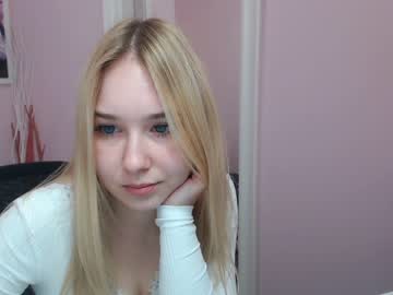 cosplay cam girl lila_page image #1284641