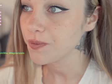 webcam girl mia_milagros capture image #3085896