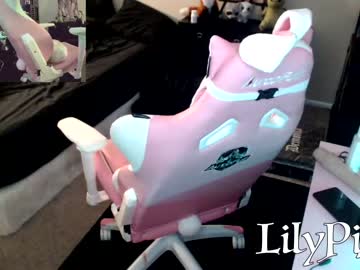 cosplay cam girl lilypixel image #2315821