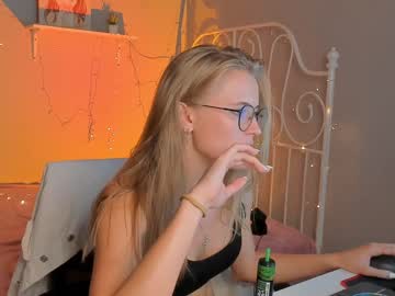cosplay cam girl linellali image #2512404