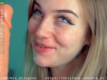 webcam girl mia_milagros capture image #1075833
