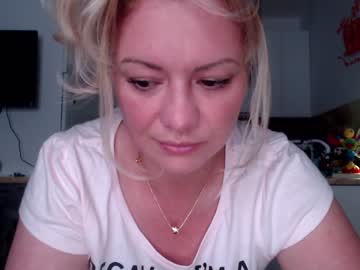 webcam girl kiradivine capture image #2929676