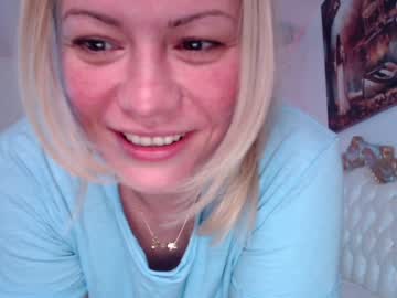 webcam girl kiradivine capture image #1665599