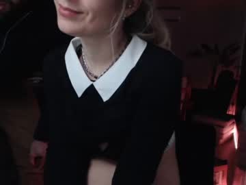 Cam for frenchcabaret