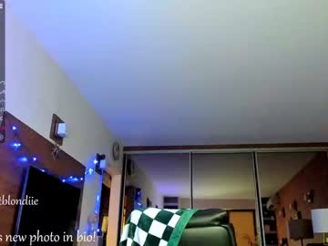 cosplay cam girl bestblondiiecb image #3063666