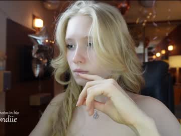 cosplay cam girl bestblondiiecb image #3624334