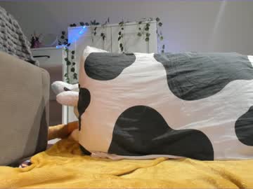 cosplay cam girl vikkykitten image #5835627