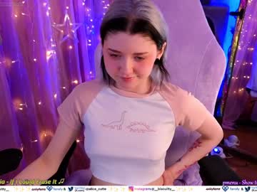 cosplay cam girl _biscuitty image #6843408