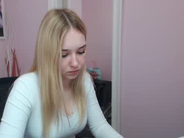 cosplay cam girl lila_page image #1284727