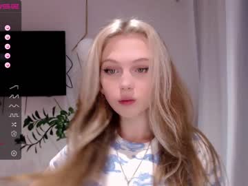 cosplay cam girl small_blondee image #2469946