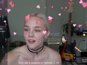 cosplay cam girl petitebrat image #6737072
