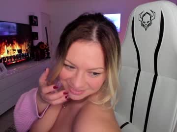 webcam girl kiradivine capture image #967787
