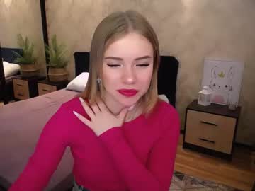 Cam for yourfullmoon