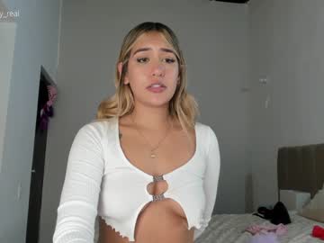 webcam girl amelie_bunny_real capture image #1927240