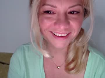 webcam girl kiradivine capture image #3045174